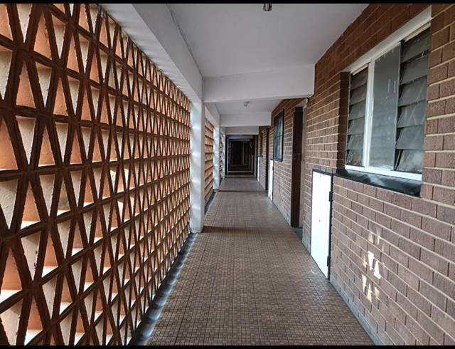 1 BEDROOM APARTMENT FOR SALE IN SUNNYSIDE